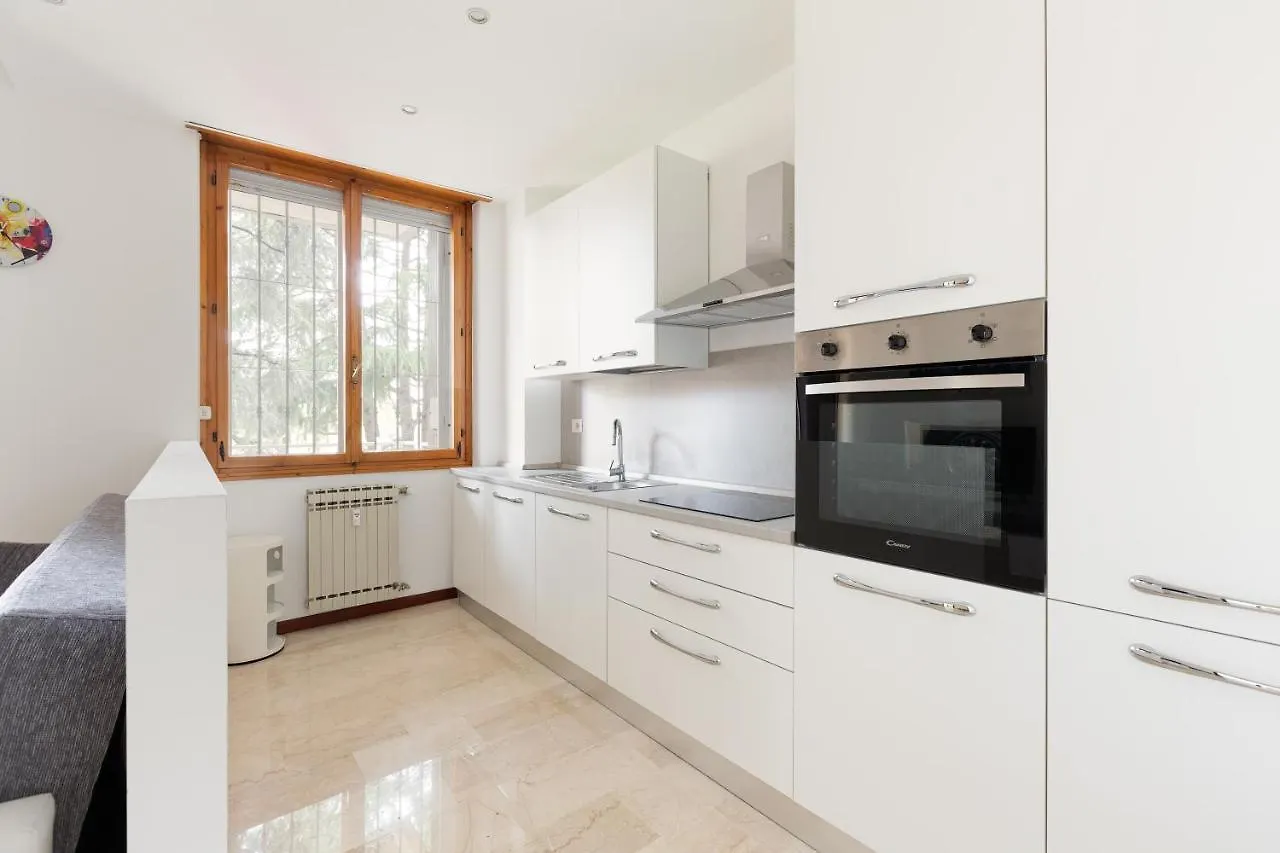 Apartment Apt Con Terrazzo A Milano- Greco Pirelli!