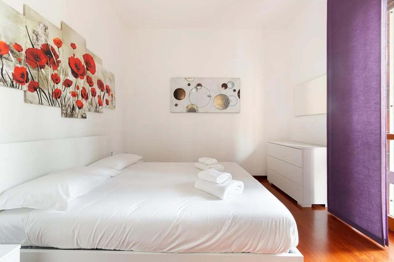 Apartment Apt Con Terrazzo A Milano- Greco Pirelli!