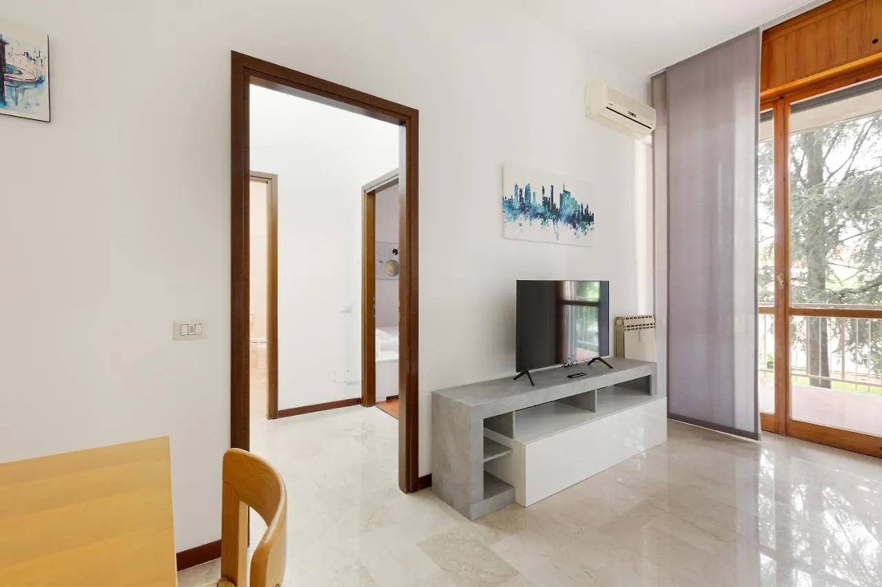 Apt Con Terrazzo A Milano- Greco Pirelli! Апартаменты Милан